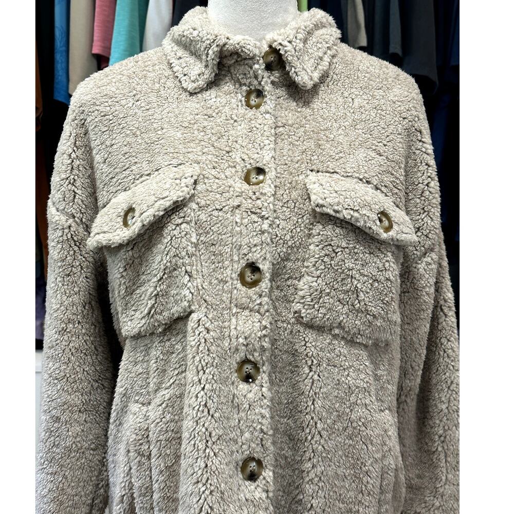 Thread & Supply Women's Tan Flagstaff Sherpa Over Sized Shirt Jacket S NWOT - Picture 3 of 9